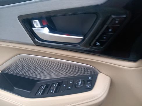 Used 2023 Acura MDX SH-AWD w/ Technology Package image 16