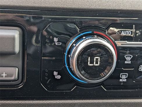 New 2025 GMC Sierra 1500 Elevation image 24