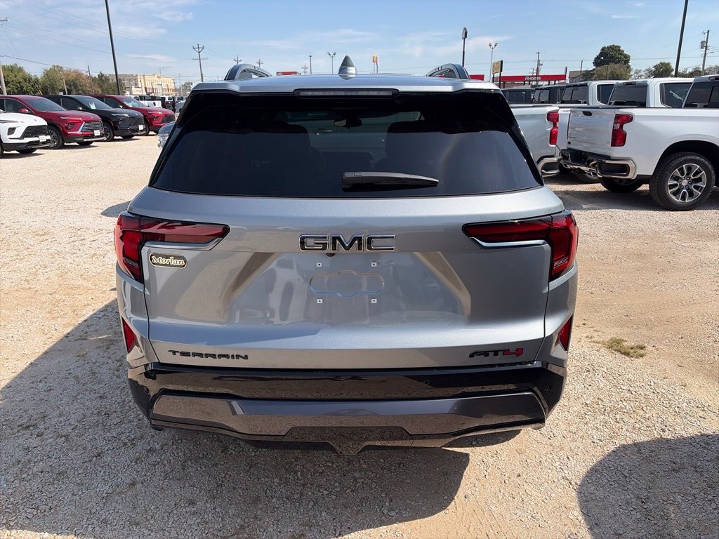New 2027 GMC Terrain AT4 w/ LPO, Black Badging Package AWD/4WD image 5
