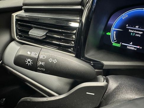 Used 2025 Toyota Camry XSE image 21