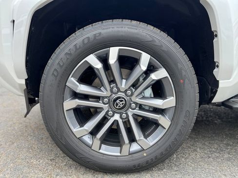 New 2026 Toyota 4Runner Limited AWD/4WD image 6