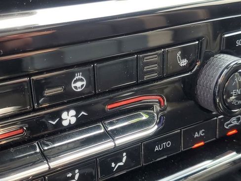 Used 2025 Jeep Grand Cherokee Limited 4xe image 26