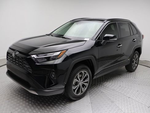 Used 2025 Toyota RAV4 Limited image 1