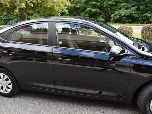Used 2020 Hyundai Accent SE FWD image 63