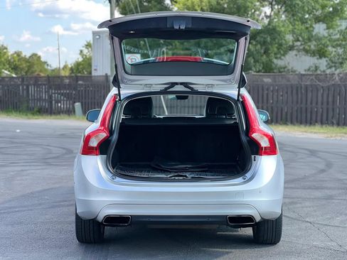Used 2016 Volvo V60 T5 Premier w/ Convenience Package FWD image 42