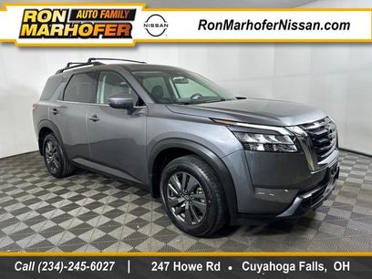Used 2024 Nissan Pathfinder SV