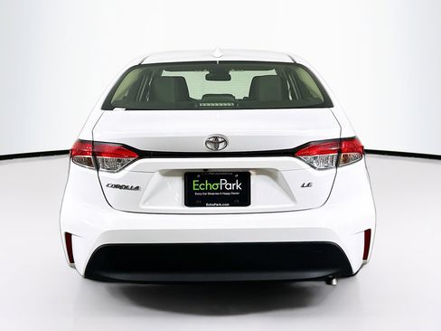 Used 2023 Toyota Corolla LE w/ Carpet Mat Package (TMS) image 7