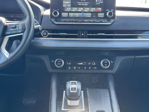 Used 2024 Mitsubishi Outlander SE FWD image 15