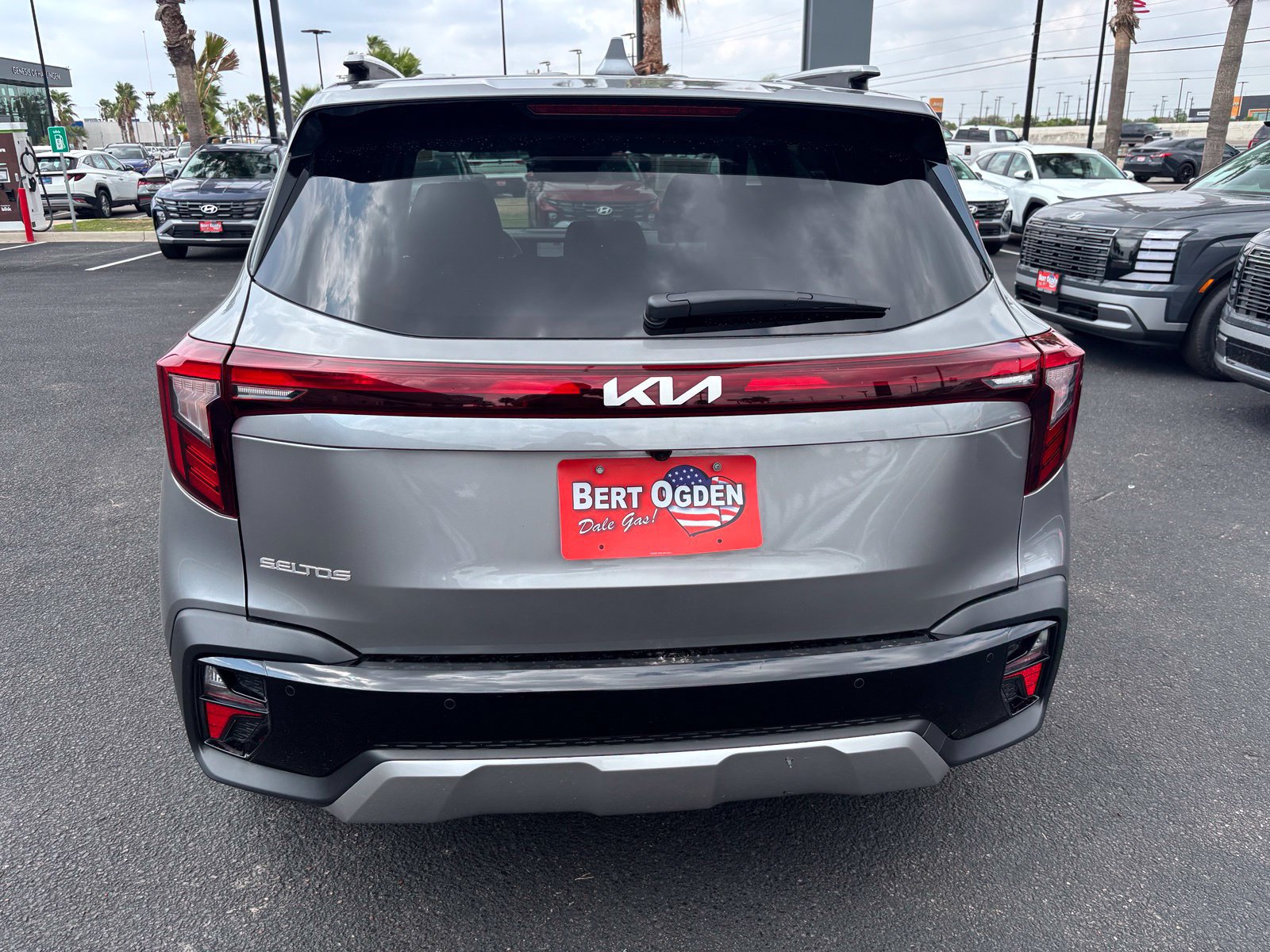 Used 2026 Kia Seltos EX FWD image 5
