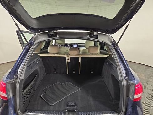 Used 2018 Mercedes-Benz GLC 300 4MATIC image 31