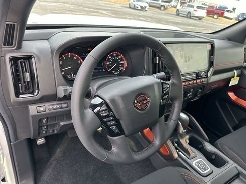 New 2026 Nissan Frontier PRO-4X w/ Tow Package AWD/4WD image 11