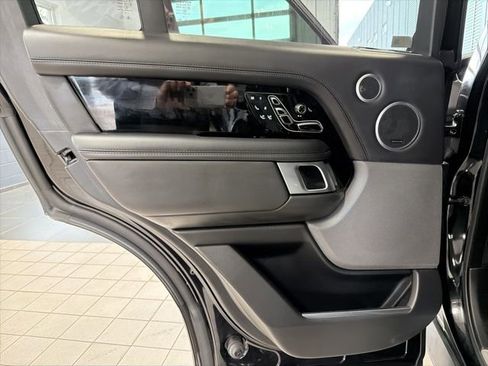 Used 2019 Land Rover Range Rover Autobiography image 36