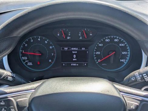 Used 2023 Chevrolet Malibu LT image 14