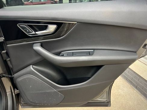 Used 2017 Audi Q7 3.0T Premium image 29