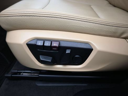 Used 2017 BMW X3 sDrive28i RWD image 12