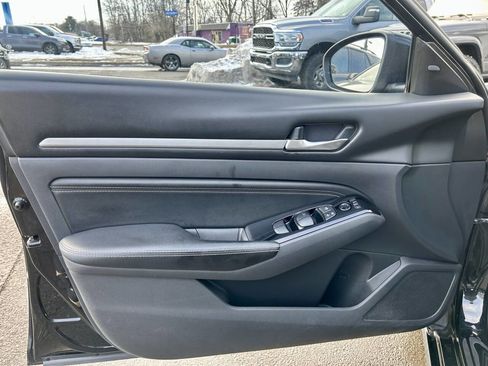 Used 2021 Nissan Altima 2.5 SV image 10