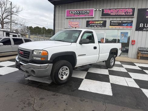 Used 2003 GMC Sierra 2500 W/T w/ Snow Plow Prep Package image 2