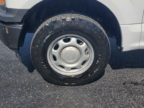 Used 2019 Ford F150 XL w/ Equipment Group 101A Mid AWD/4WD image 4