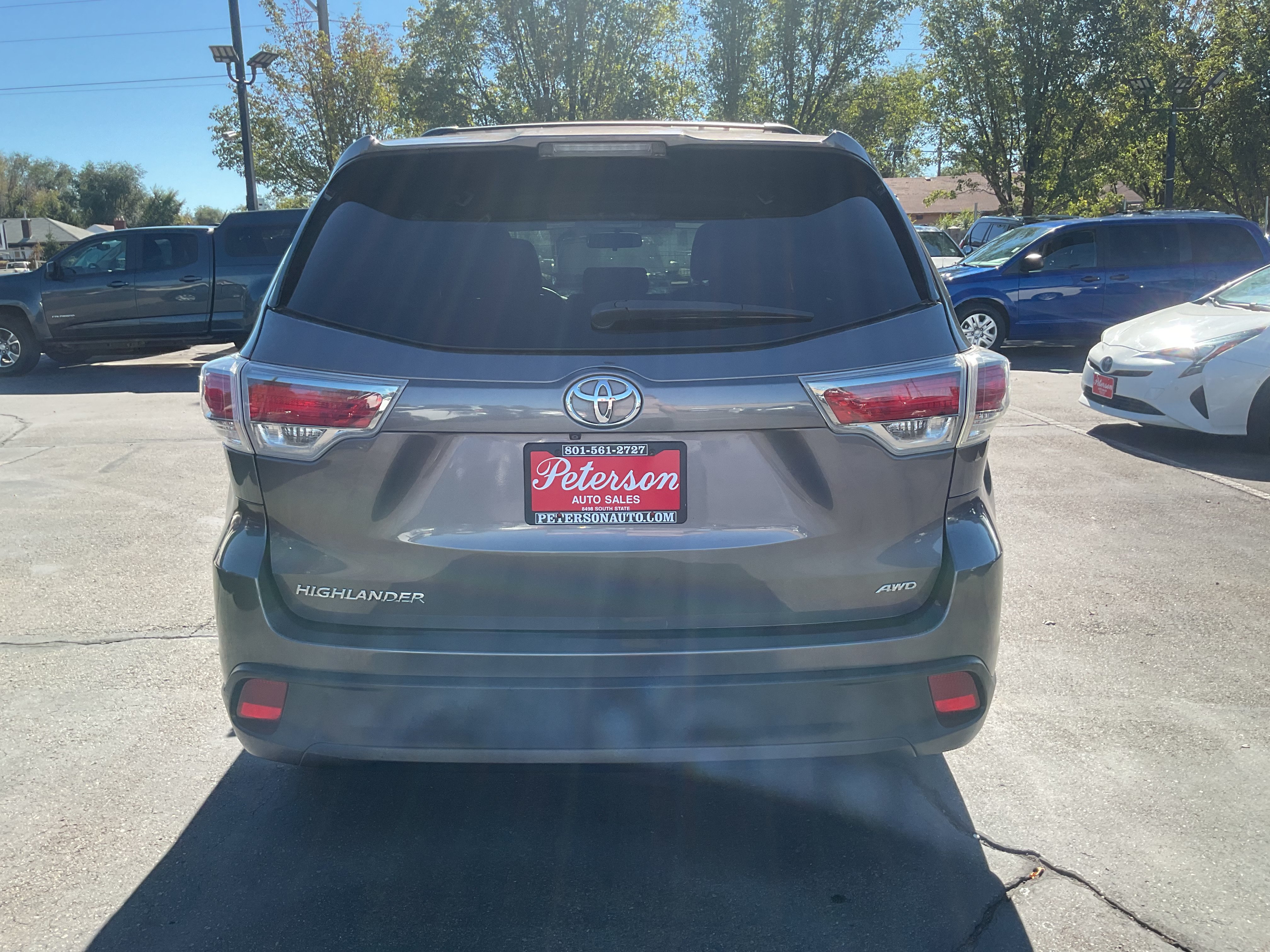 Used 2016 Toyota Highlander LE AWD/4WD image 8