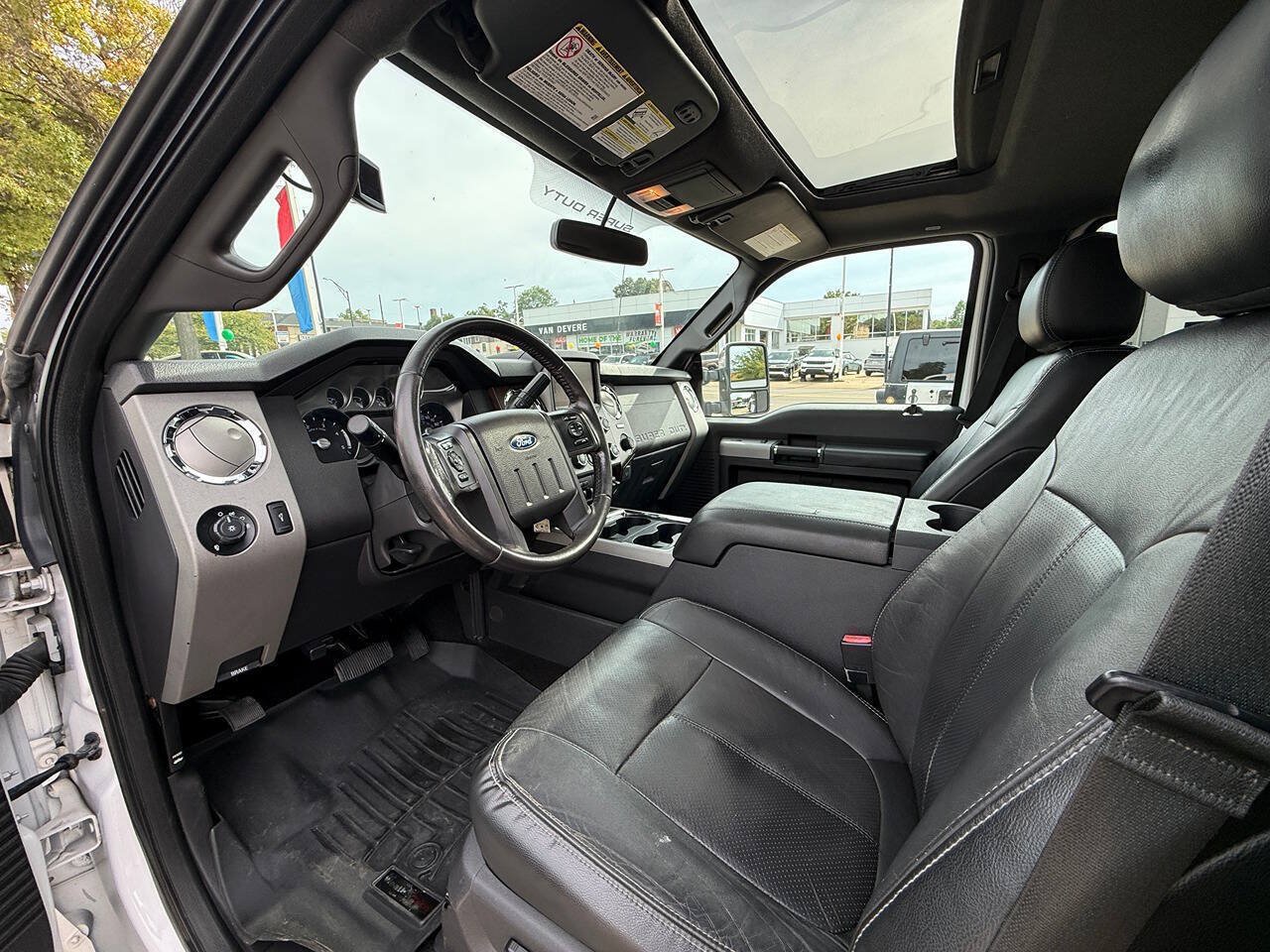 Used 2015 Ford F350 Lariat w/ Lariat Ultimate Package AWD/4WD image 8