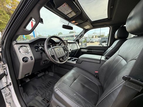Used 2015 Ford F350 Lariat w/ Lariat Ultimate Package AWD/4WD image 8