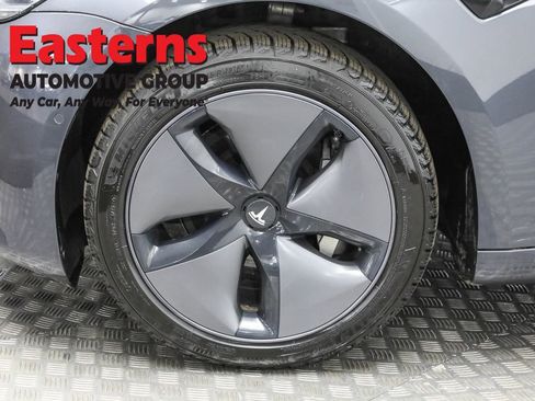 Used 2018 Tesla Model 3 Long Range image 28