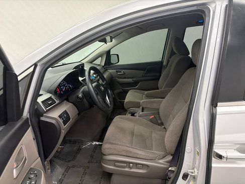 Used 2013 Honda Odyssey EX image 9