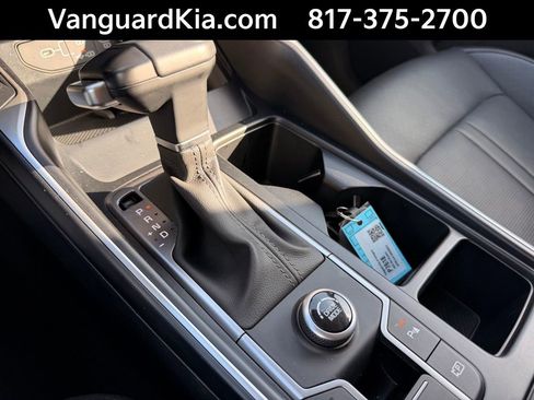 Certified 2025 Kia Sorento S FWD image 22