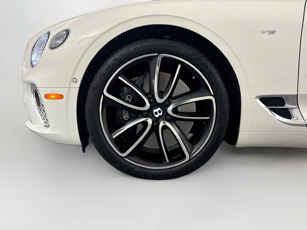 Used 2022 Bentley Continental GT AWD/4WD image 32