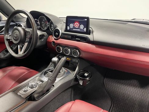 Used 2020 MAZDA MX-5 Miata RF Grand Touring RWD image 23