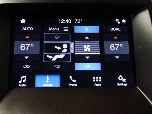 Used 2019 Ford Edge ST w/ Cold Weather Package image 42