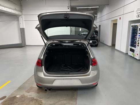 Used 2016 Volkswagen Golf S FWD image 9