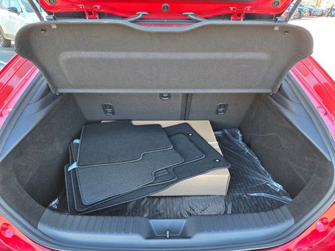 New 2026 MAZDA MAZDA3 2.5 S Hatchback w/ Premium Pkg FWD image 18