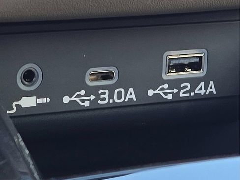 Certified 2025 Subaru Outback Limited AWD/4WD image 16