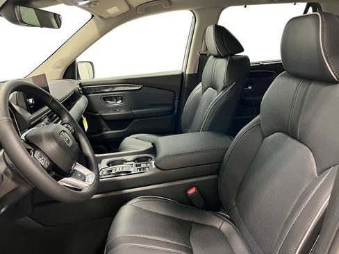 New 2025 Honda Pilot Elite image 15