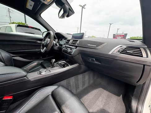 Used 2018 BMW M2 RWD image 21