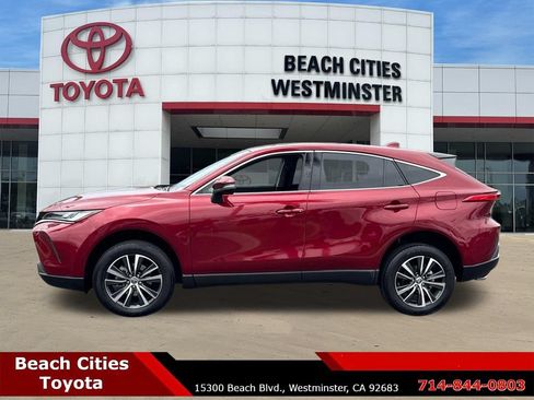 Certified 2024 Toyota Venza LE AWD/4WD image 7