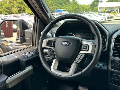 Used 2018 Ford F150 Lariat w/ Equipment Group 502A Luxury AWD/4WD image 17