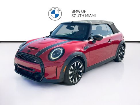 Used 2024 MINI Cooper S w/ Signature Upholstery Package FWD image 3