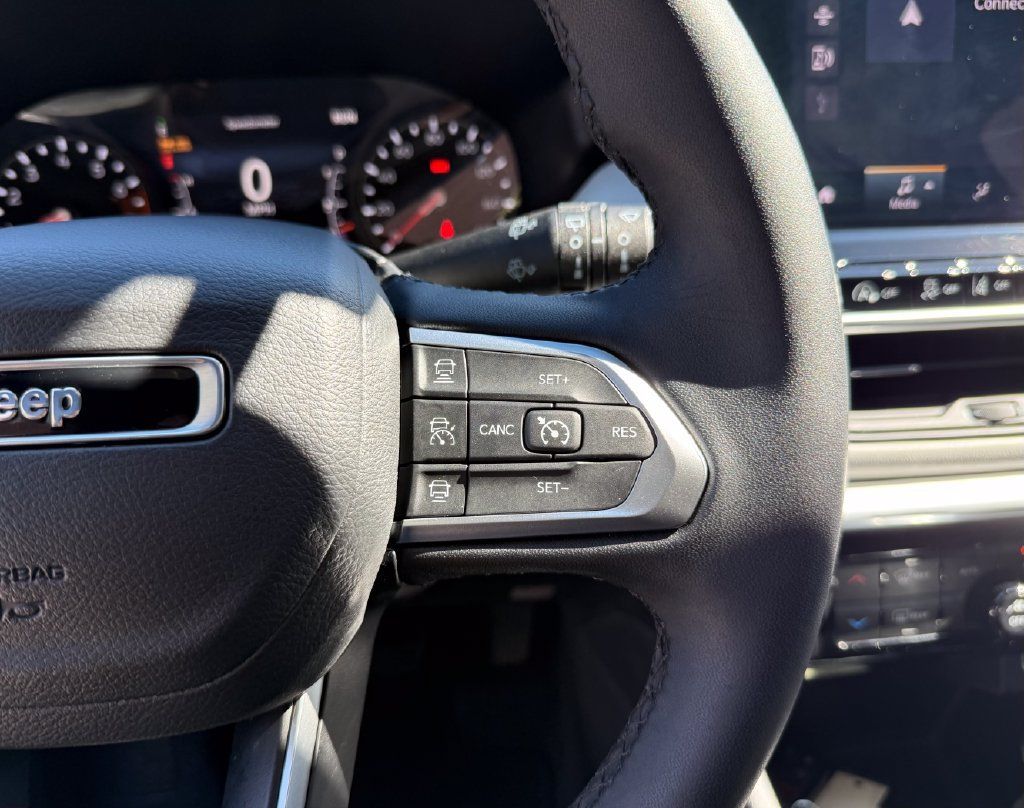 Used 2024 Jeep Compass Limited AWD/4WD image 23