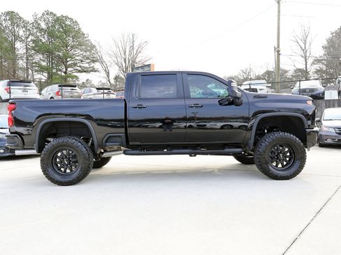 Used 2022 Chevrolet Silverado 2500 LTZ w/ LTZ Plus Package image 8