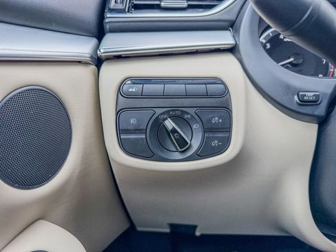 Used 2019 INFINITI QX50 Luxe image 22