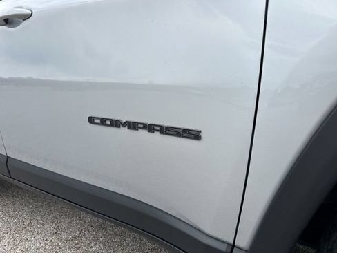 Certified 2025 Jeep Compass Trailhawk AWD/4WD image 45