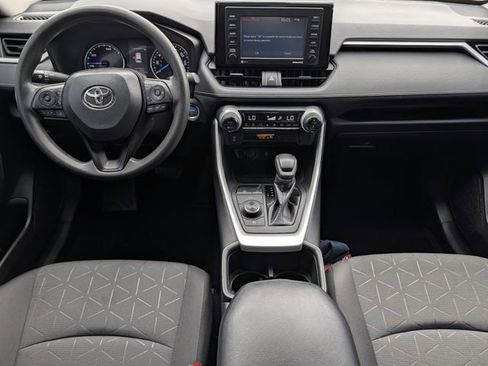 Used 2022 Toyota RAV4 XLE AWD/4WD image 10