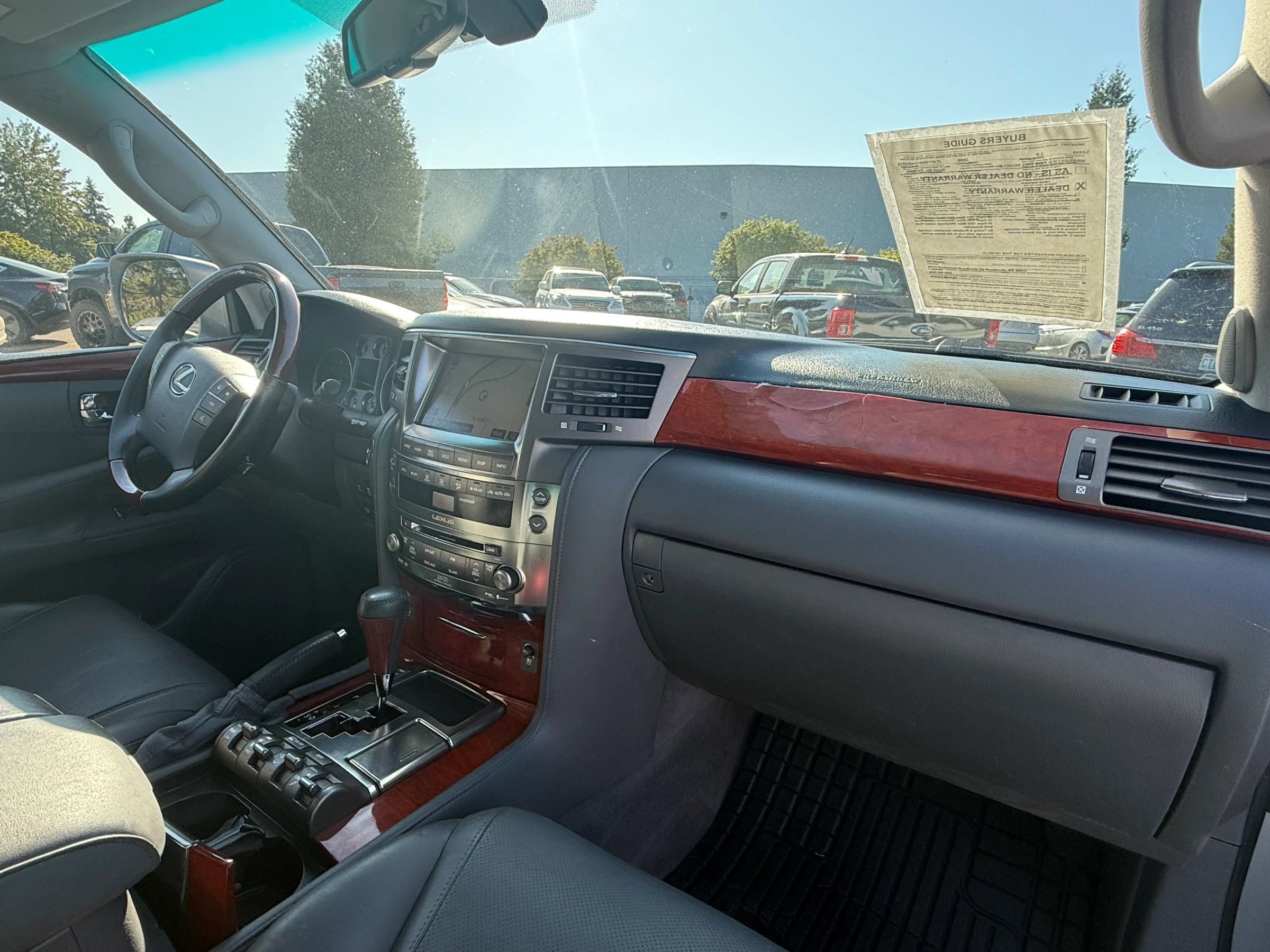 Used 2009 Lexus LX 570 4WD image 30