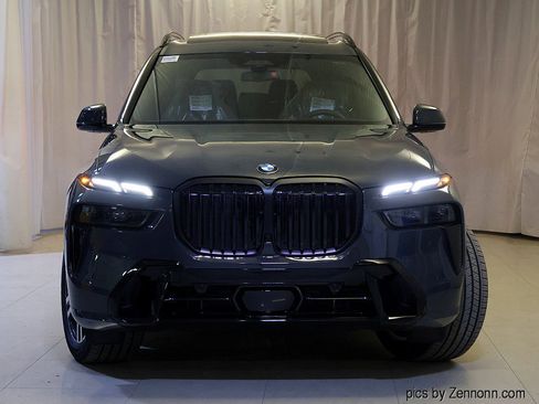 Used 2026 BMW X7 xDrive40i AWD/4WD image 2