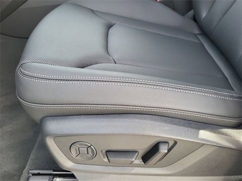 New 2026 Audi Q8 Premium Plus image 12