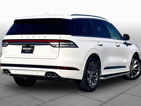 Used 2023 Lincoln Aviator Grand Touring w/ Equipment Group 301A AWD/4WD image 12