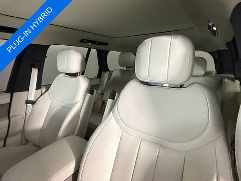 Used 2026 Land Rover Range Rover SE AWD/4WD image 16