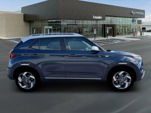 New 2026 Hyundai Venue SEL image 9